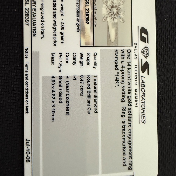 Engagement ring - Picture 4 of 8